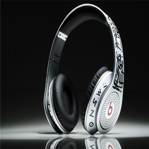 Beats Studio Headphones Graffiti White With Diamond Edition - Click Image to Close