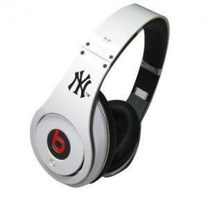 Beats By Dr.Dre Studio New York Yankees Limited Edition Over-Ear Headphones